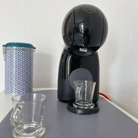 Le Studio 36 A Nimes, Wifi, Balcon *