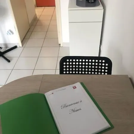 Le Studio 36 A Nimes, Wifi, Balcon Apartamento Nimes
