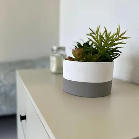 Le Studio 36 A Nimes, Wifi, Balcon Nimes