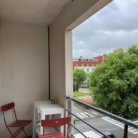 Le Studio 36 A Nimes, Wifi, Balcon *