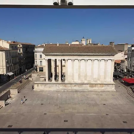 Le Studio 36 A Nimes, Wifi, Balcon アパート